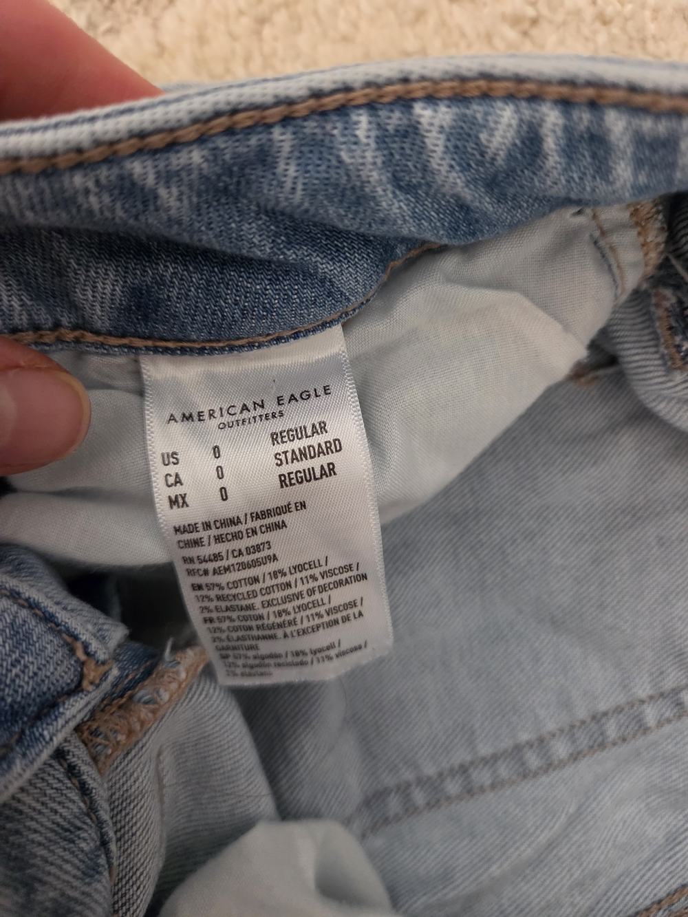 American Eagle Outfitters Wide-Leg Cargo Jeans. Size 0 Regular - Picture 3 of 4